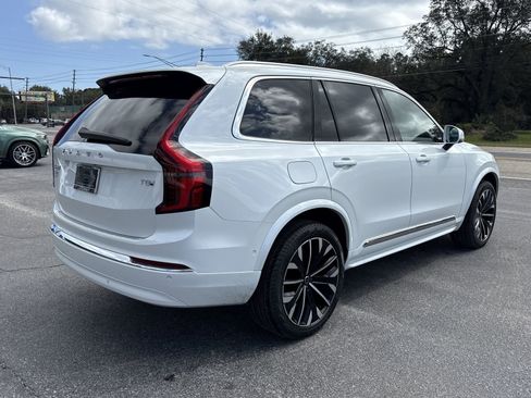 New 2026 Volvo XC90 T8 Ultra w/ Protection Package Premier image 5