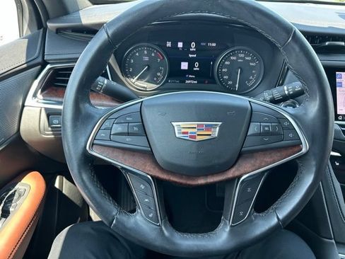 Certified 2023 Cadillac XT5 Premium Luxury w/ Technology Package AWD/4WD image 16