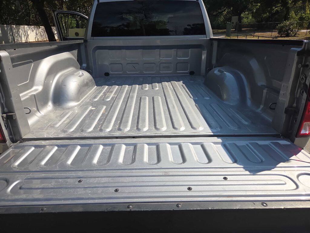 Used 2022 RAM 1500 Classic SLT w/ Electronics Group RWD image 19