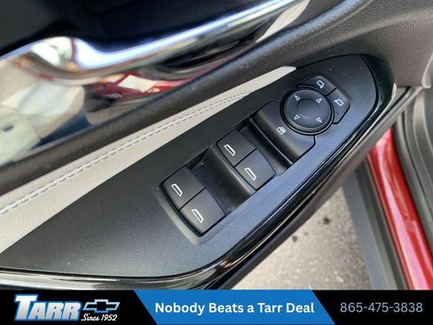 Used 2025 Chevrolet Trax LT w/ LT Convenience Package FWD image 15