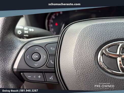 Used 2025 Toyota RAV4 XLE FWD image 24