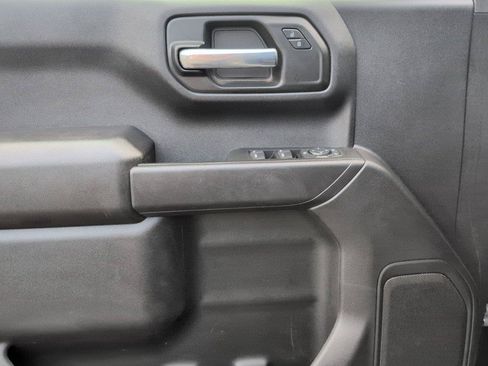 Used 2025 Chevrolet Silverado 1500 Custom Trail Boss AWD/4WD image 19