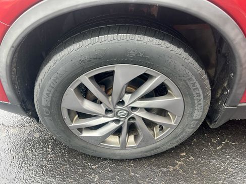 Used 2016 Nissan Rogue SL image 24