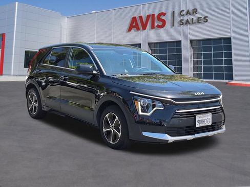 Used 2025 Kia Niro LX FWD image 3
