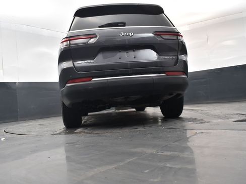 Used 2023 Jeep Grand Cherokee L Limited image 23