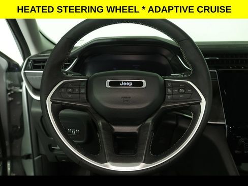 Used 2023 Jeep Grand Cherokee Limited AWD/4WD image 6
