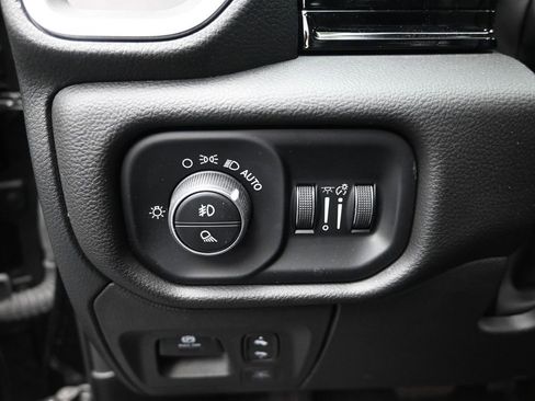 Used 2025 RAM 1500 Laramie w/ Night Edition RWD image 12