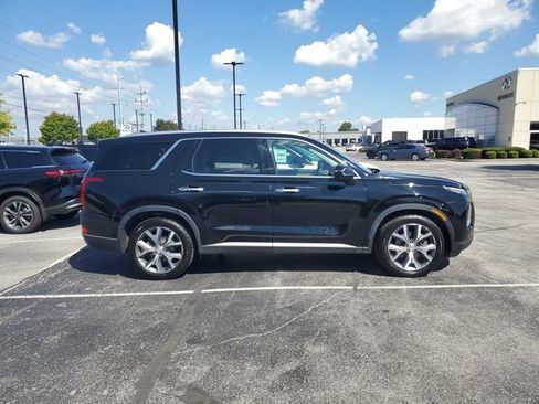Used 2022 Hyundai Palisade SEL w/ 8P Bench Seat Package FWD image 2