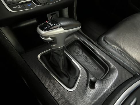 Used 2018 Dodge Charger SXT Plus RWD image 20