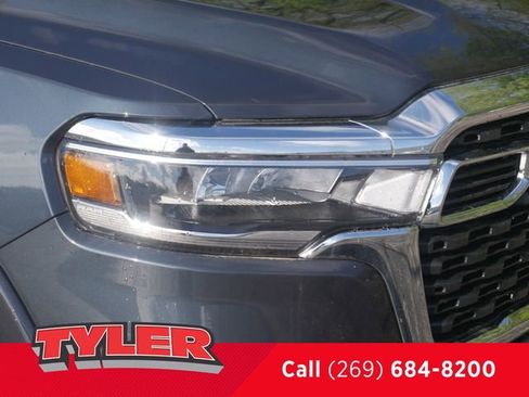 New 2026 RAM 1500 Big Horn AWD/4WD image 10