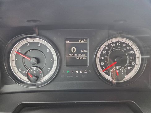 Used 2022 RAM 1500 Tradesman w/ Chrome Appearance Group AWD/4WD image 17