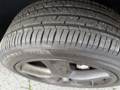 Used 2005 Porsche Cayenne S image 17