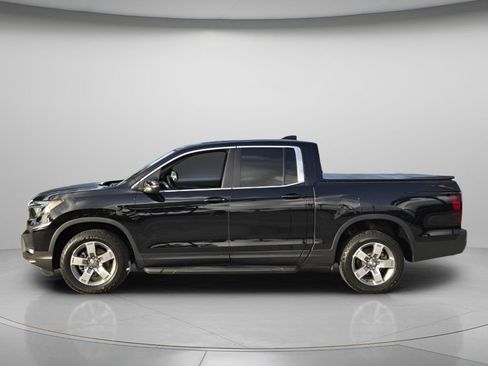Certified 2025 Honda Ridgeline RTL image 4