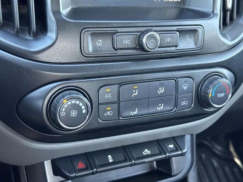 Used 2018 Chevrolet Colorado W/T w/ WT Convenience Package image 26