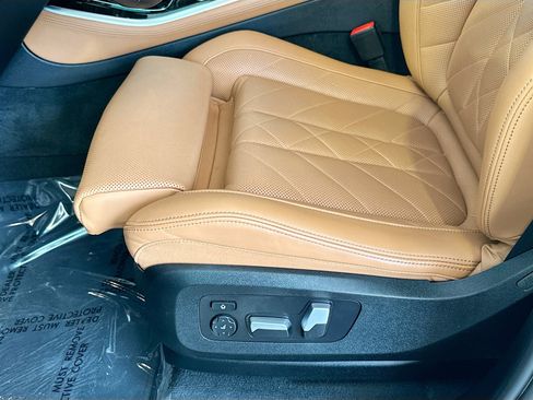 Used 2023 BMW X5 xDrive40i w/ M Sport Package AWD/4WD image 18
