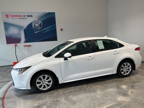 Certified 2023 Toyota Corolla LE image 4