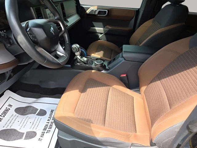Used 2022 Ford Bronco Outer Banks AWD/4WD image 10