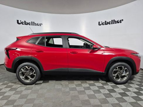 New 2026 Chevrolet Trax LT w/ Driver Confidence Package FWD image 8
