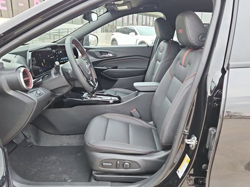 New 2026 Chevrolet Trax RS w/ Driver Confidence Package FWD image 4