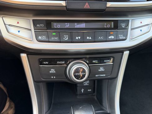 Used 2015 Honda Accord Touring image 15