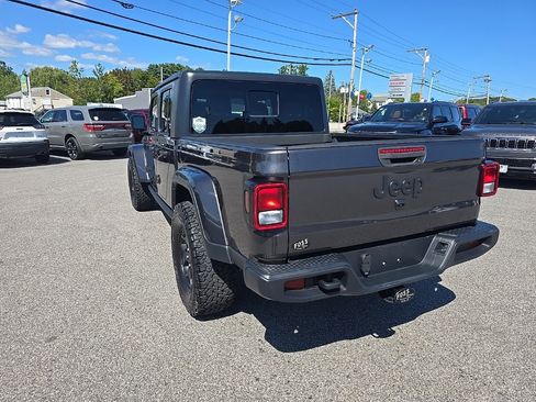 Certified 2023 Jeep Gladiator Willys image 5