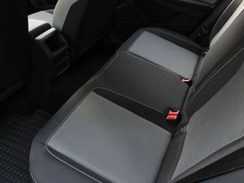 Used 2022 Volkswagen Taos S image 21