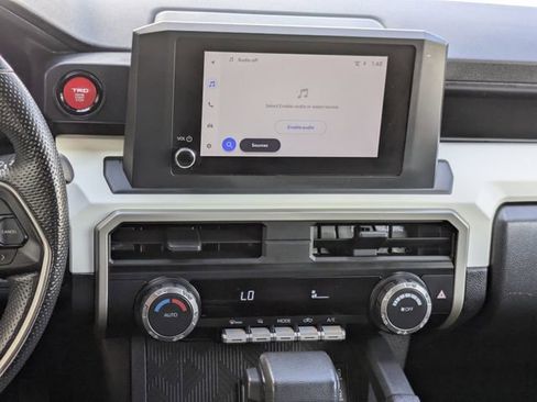 Used 2024 Toyota Tacoma TRD Off-Road image 15