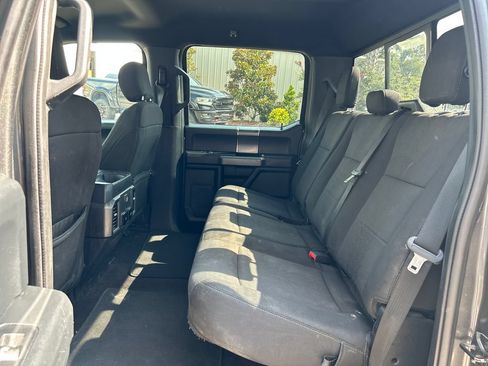 Used 2019 Ford F150 XLT w/ Equipment Group 302A Luxury RWD image 10