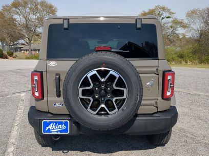 New 2026 Ford Bronco Outer Banks