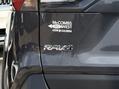 Used 2025 Toyota RAV4 XLE image 8