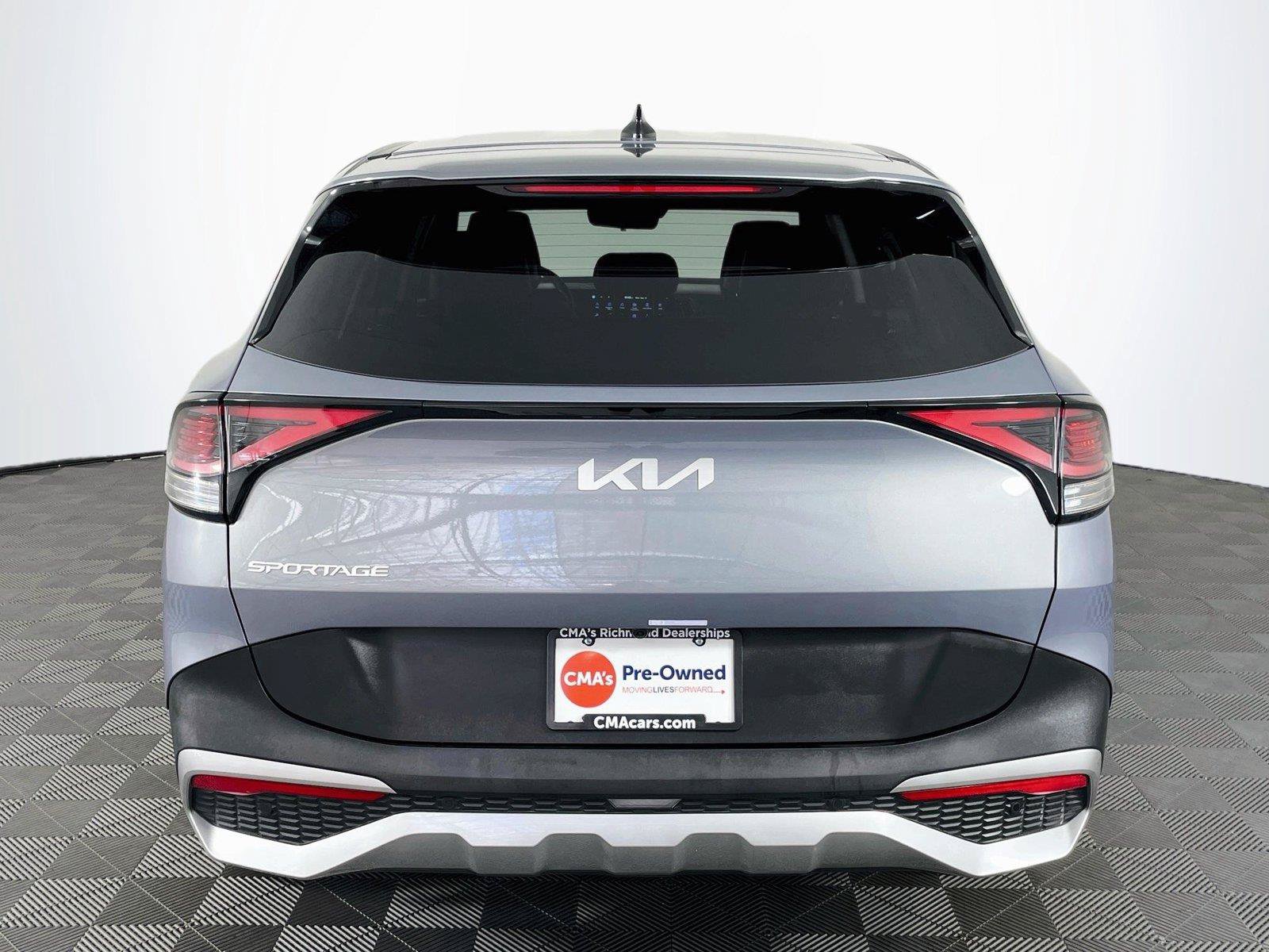 Used 2024 Kia Sportage EX FWD image 7