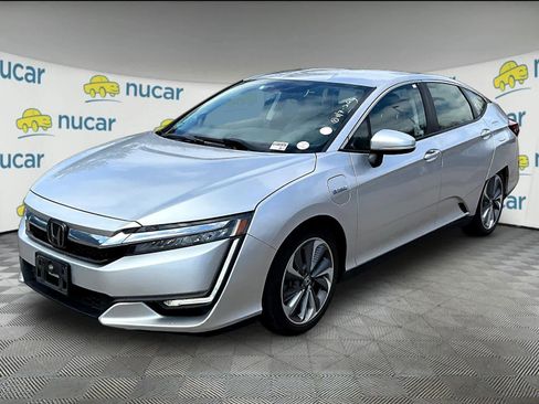 Used 2020 Honda Clarity Plug-In Hybrid image 2