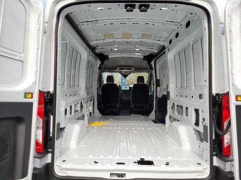 New 2026 Ford Transit 250 148 Medium Roof Extended AWD image 10