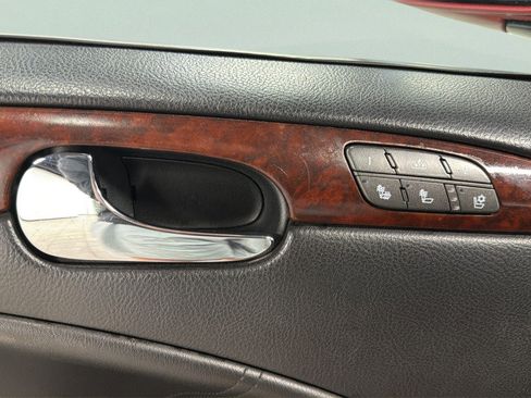 Used 2008 Buick Lucerne CXS FWD image 16