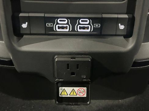 Used 2025 RAM 1500 Rebel w/ G/T Package AWD/4WD image 97
