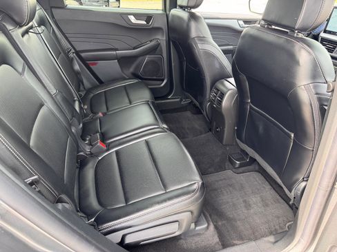 Used 2025 Ford Escape Platinum AWD/4WD image 22