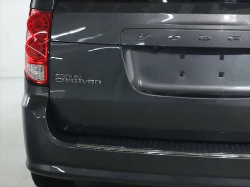 Certified 2019 Dodge Grand Caravan SE FWD image 42