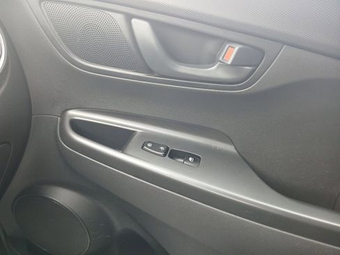 Used 2021 Hyundai Kona SEL image 10