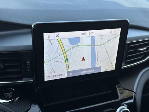 Used 2024 Ford Explorer ST-Line w/ Class IV Trailer Tow Package image 13