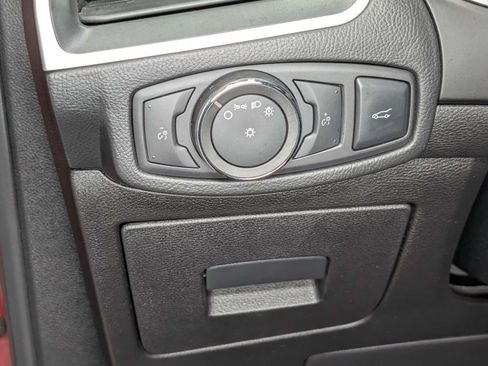 Used 2016 Ford Edge SEL w/ Equipment Group 201A AWD/4WD image 35
