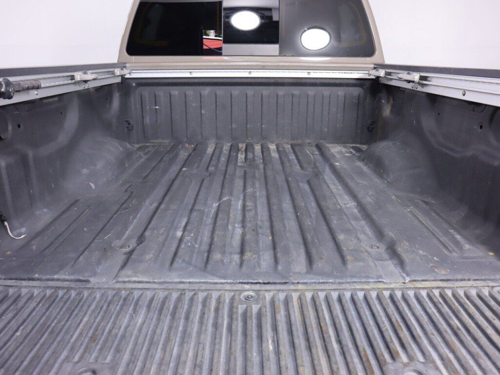 Used 2022 Nissan Titan PRO-4X w/ Pro-4x Convenience Package AWD/4WD image 47