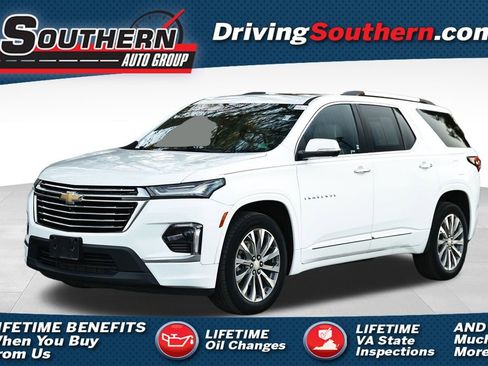 Used 2022 Chevrolet Traverse Premier image 1