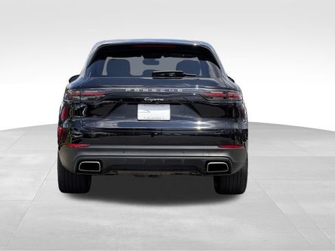 Used 2022 Porsche Cayenne AWD/4WD image 4