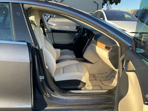 Used 2019 Tesla Model S Long Range image 59