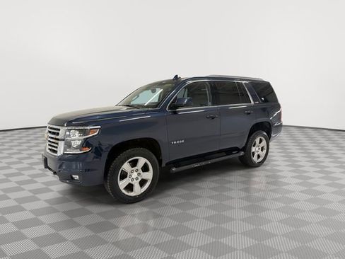 Used 2019 Chevrolet Tahoe LT w/ Off-Road Package AWD/4WD image 5