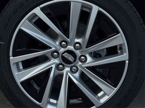 New 2026 Cadillac Vistiq Luxury image 13