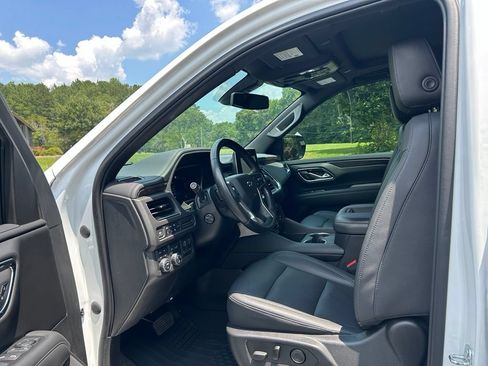 Used 2022 Chevrolet Suburban Z71 w/ Z71 Off-Road Package AWD/4WD image 43