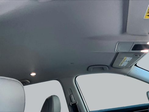 Used 2025 Honda Pilot EX-L image 13