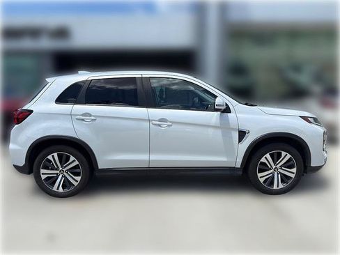 Used 2022 Mitsubishi Outlander Sport SE AWD/4WD image 9