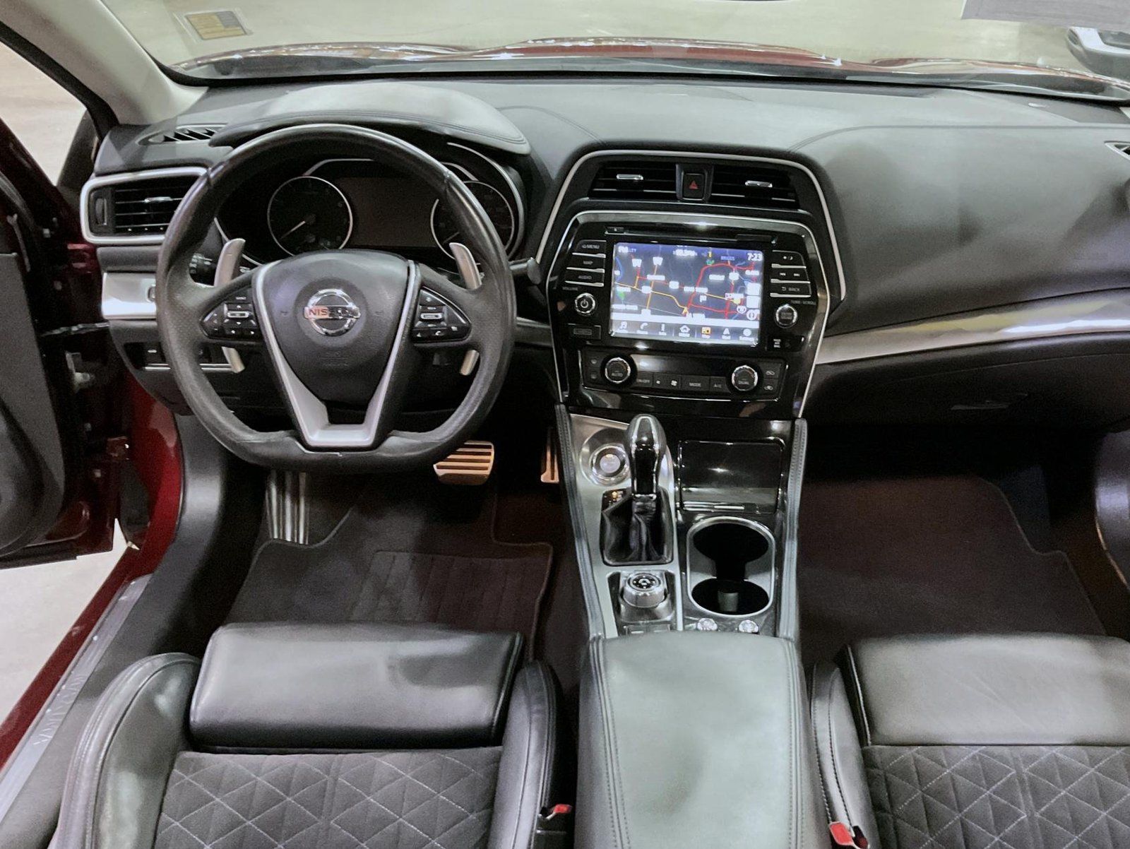 Used 2016 Nissan Maxima SR FWD image 12